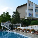 Resort Mg Complex 3*