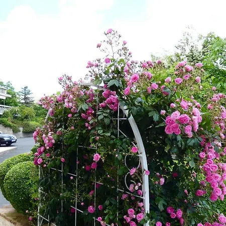 Semesteranläggning (resort) Mg 3*