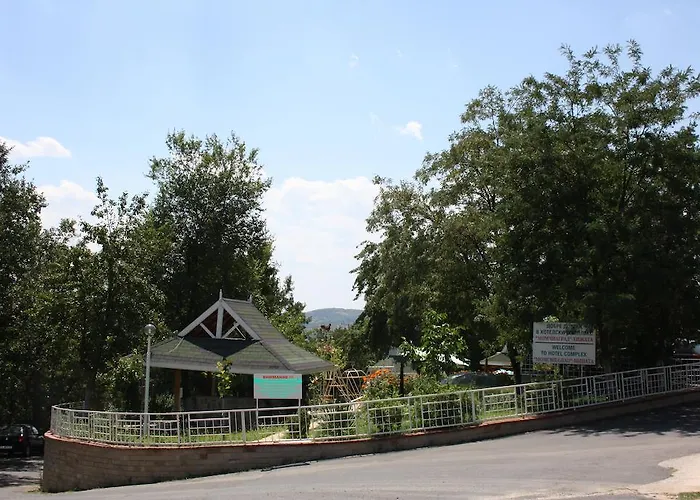 Semesteranläggning (resort) Mg Momchilgrad