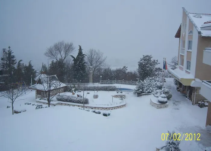 Semesteranläggning (resort) Mg Momchilgrad