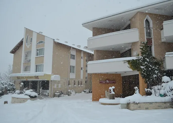 Semesteranläggning (resort) Mg Momchilgrad