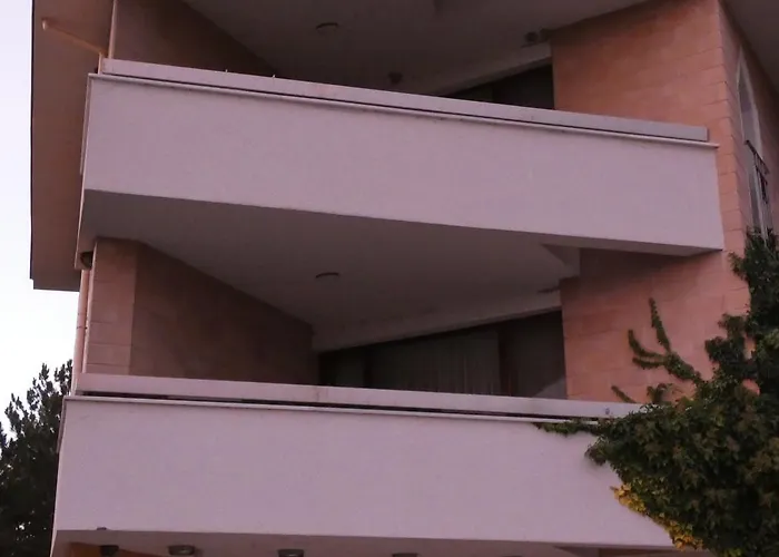 Semesteranläggning (resort) Mg