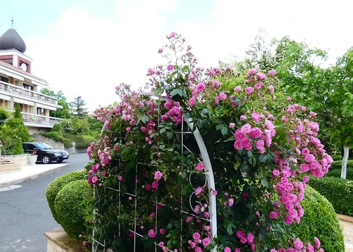 Semesteranläggning (resort) Mg 3*